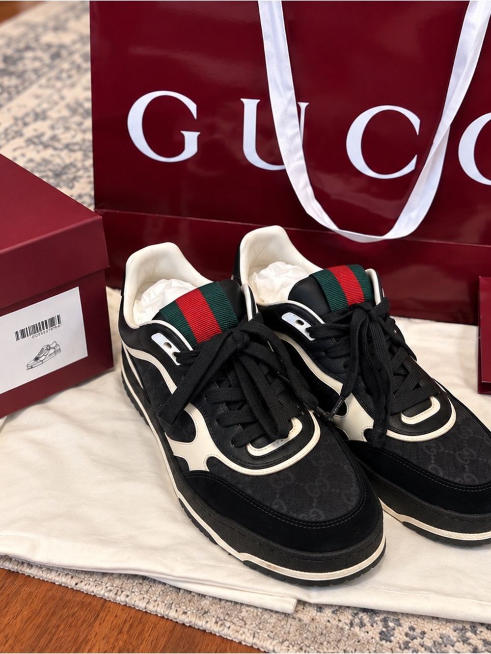 Gucci Black, White and Green-Red Web Low-Top Sneakers